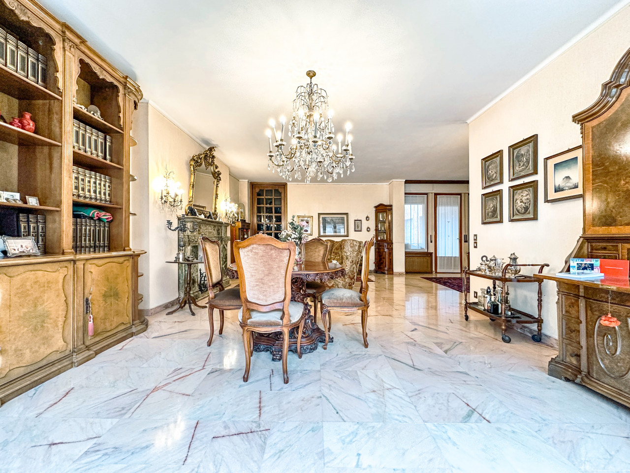 000__appartamento-vendita-gattinara-tavolino64