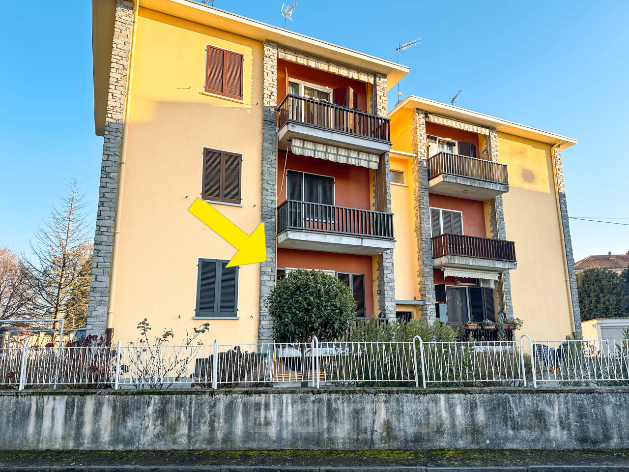 000__appartamento-vendita-ghemme-esterno2_wmk_0