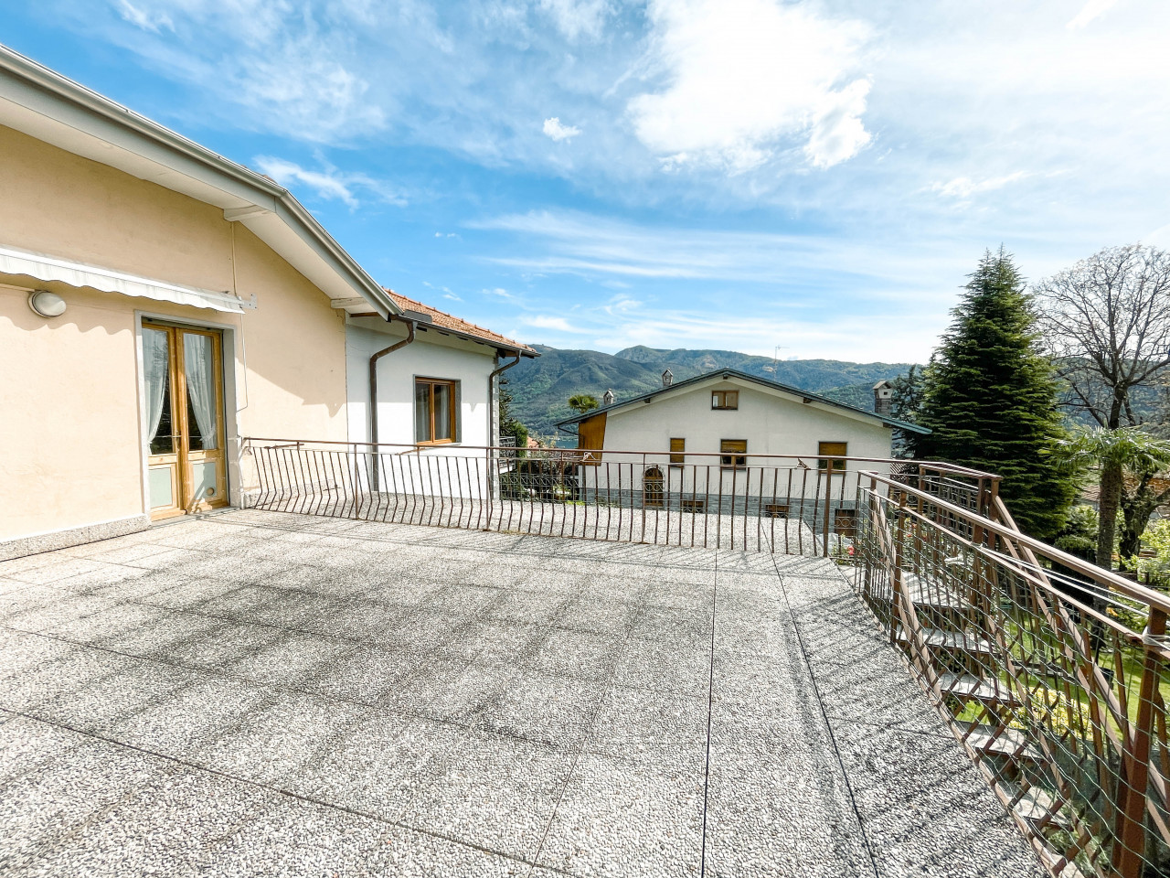000__appartamento-vendita-nonio-terrazzo_wmk_0