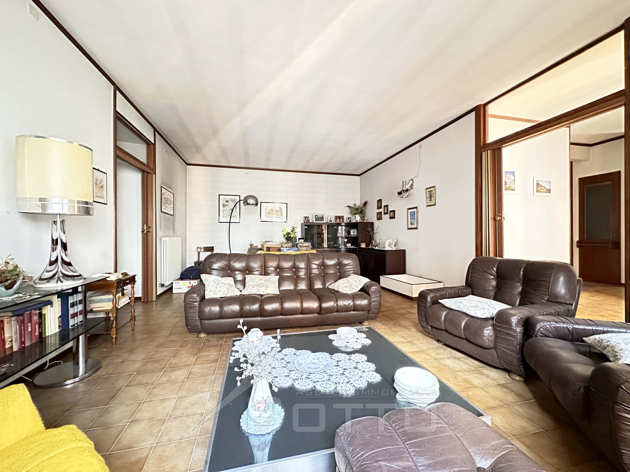 000__appartamento-vendita-romagnano-salotto2