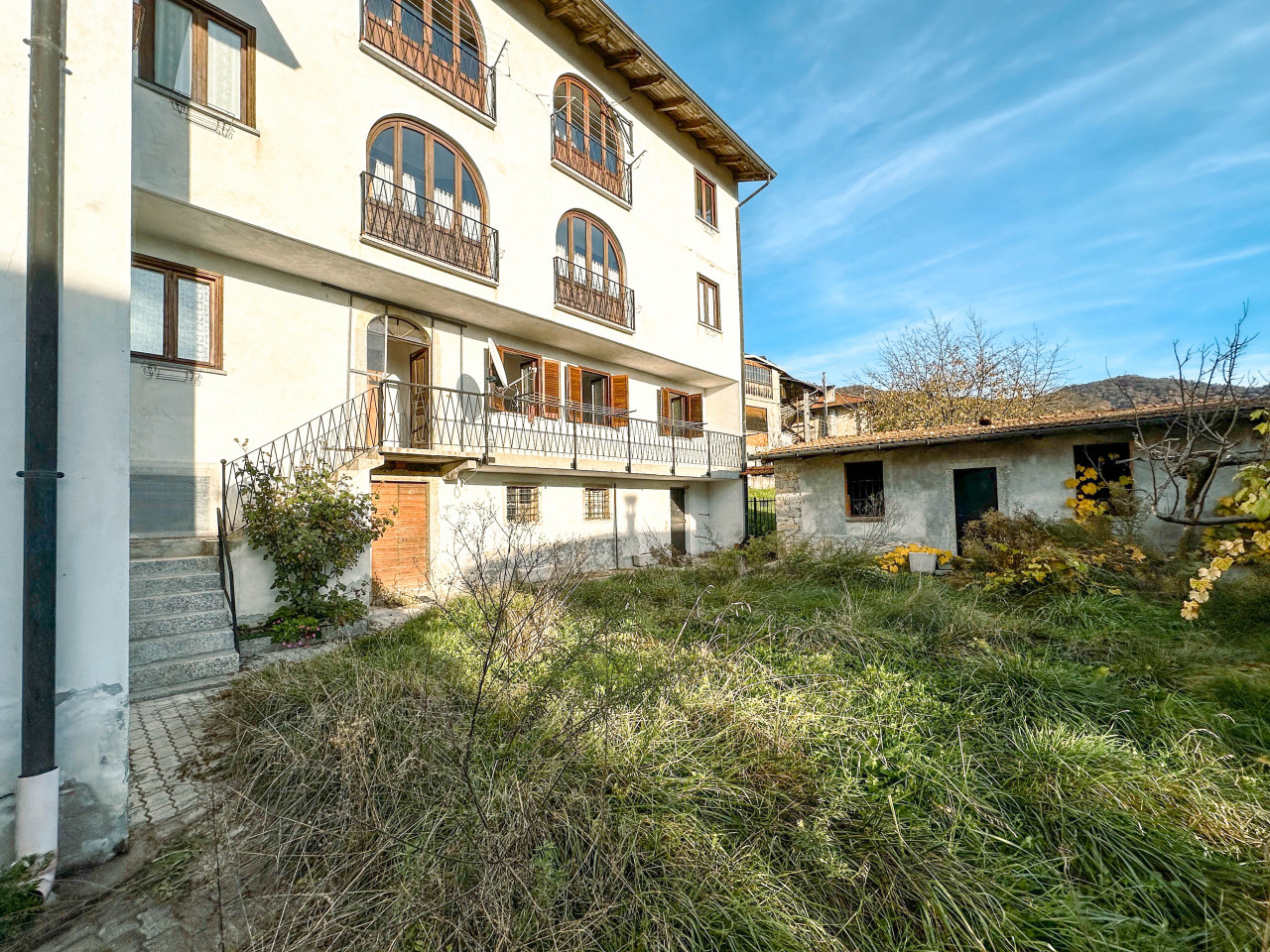 000__appartamento-vendita-varallo-giardino4