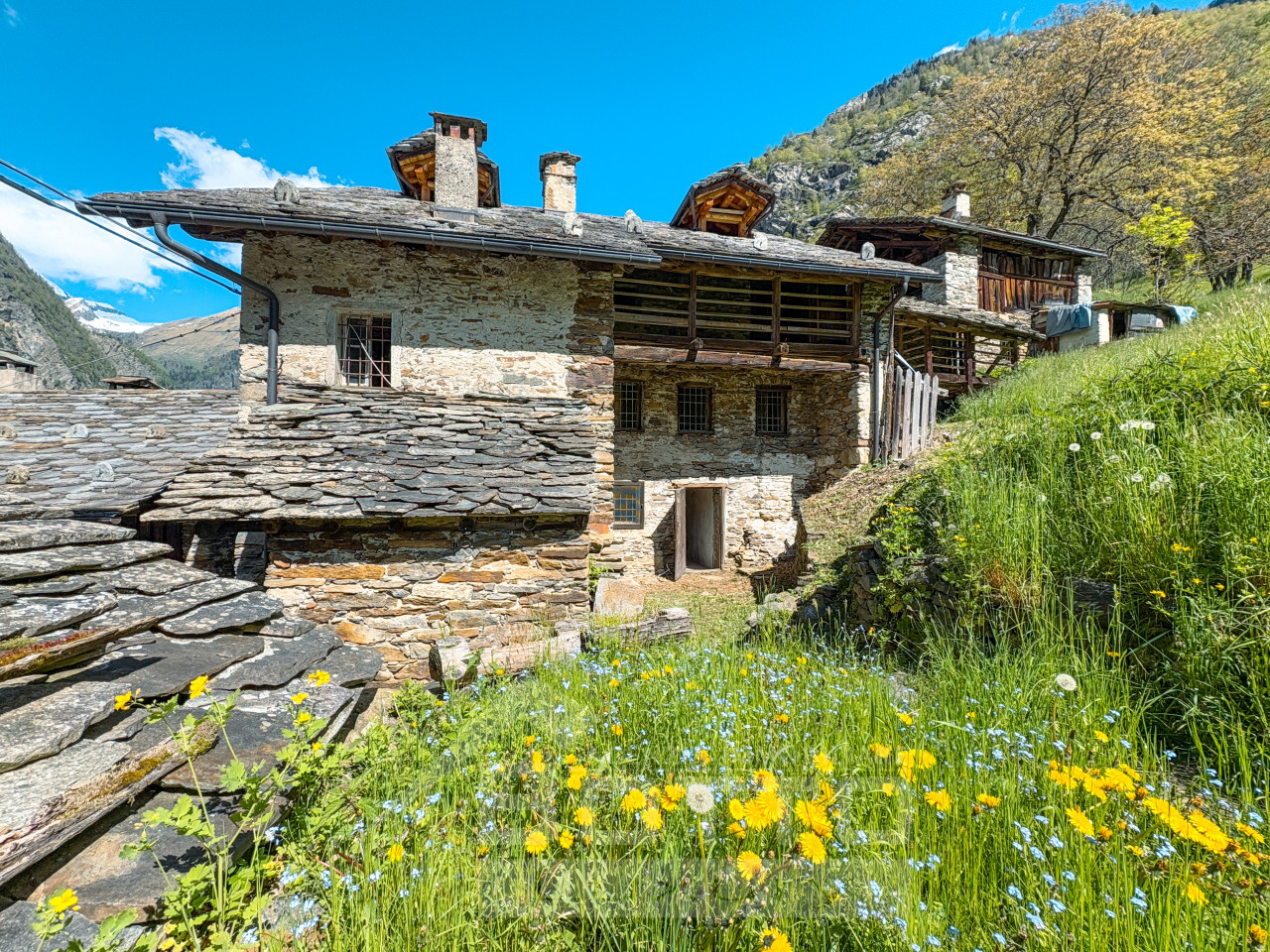 000__baita-vendita-alagna-giardino_wmk_0