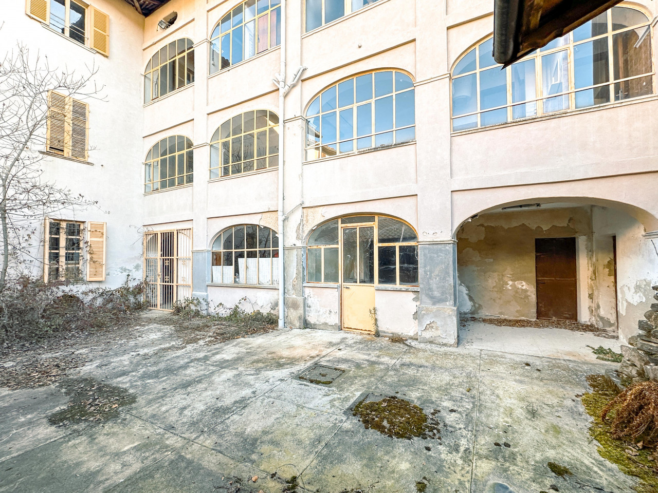 000__casa-vendita-colma-esterno5