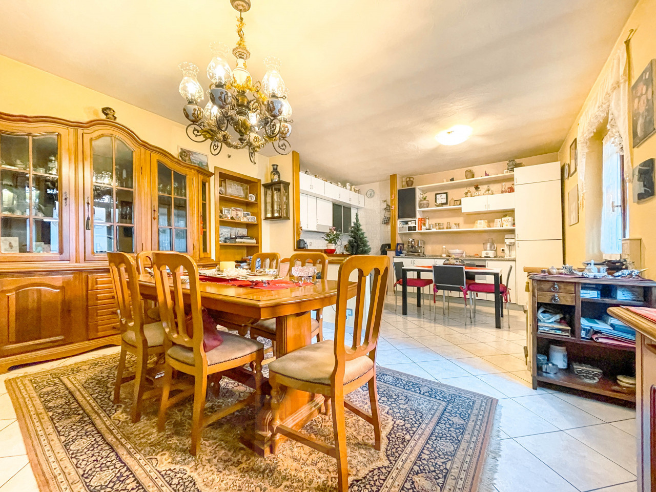 000__casa-vendita-frisone-tavolo_wmk_0