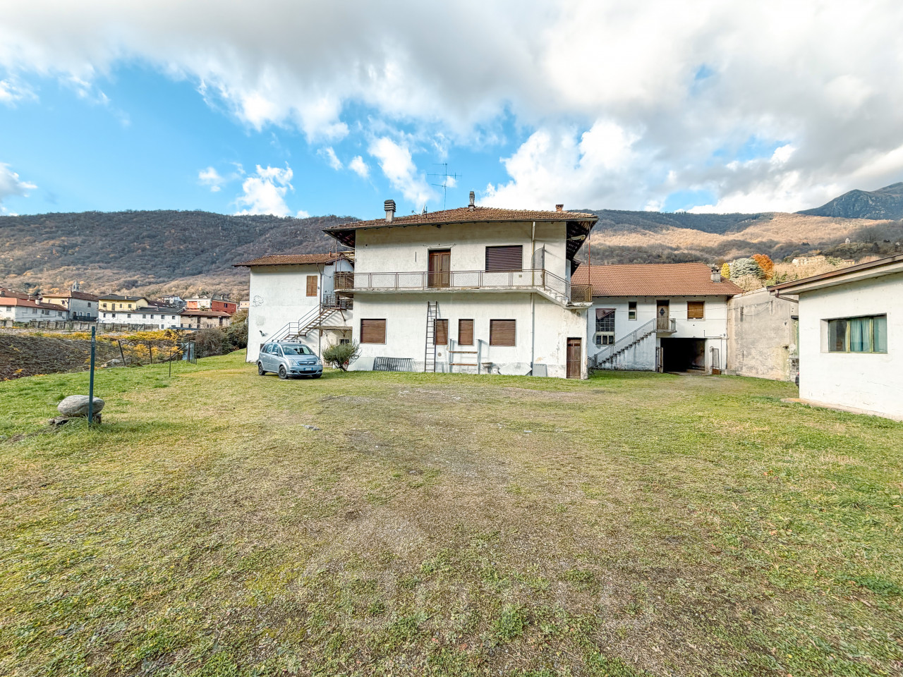 000__casa-vendita-omegna-giardino_wmk_0