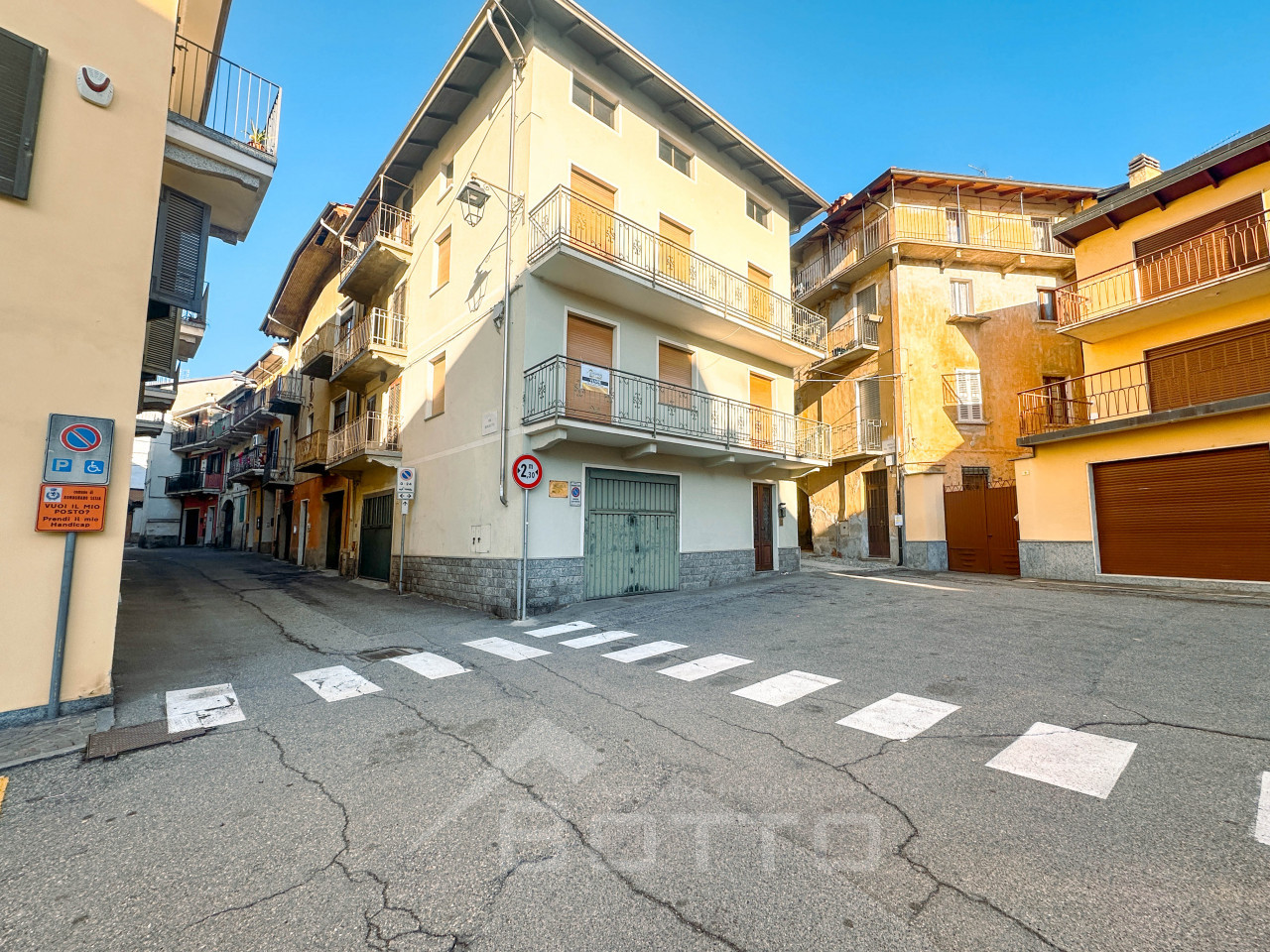 000__casa-vendita-romagnano-esterno5_wmk_0