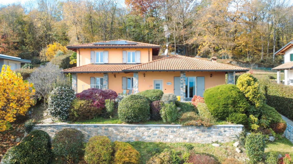 Colazza –   4 locali  � 690000 T3142