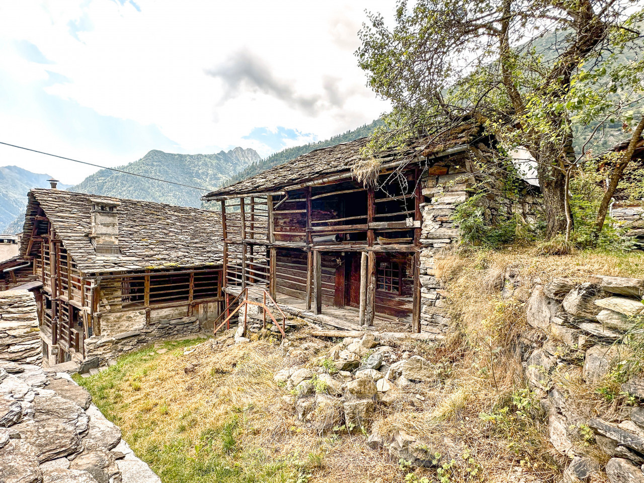 000__rustico-vendita-alagna-esterno_wmk_0