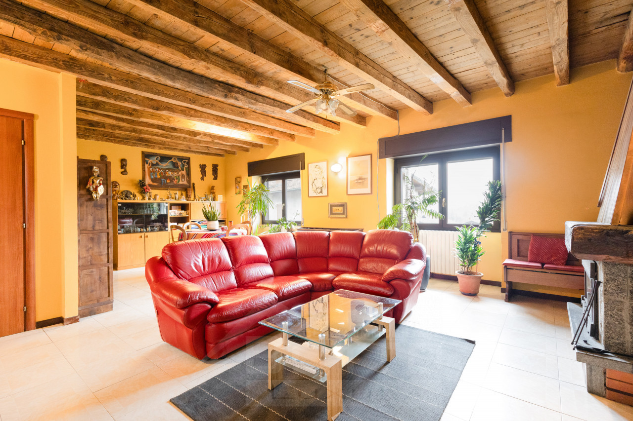 000__vendita-appartamento-ghevio-soggiorno_wmk_0