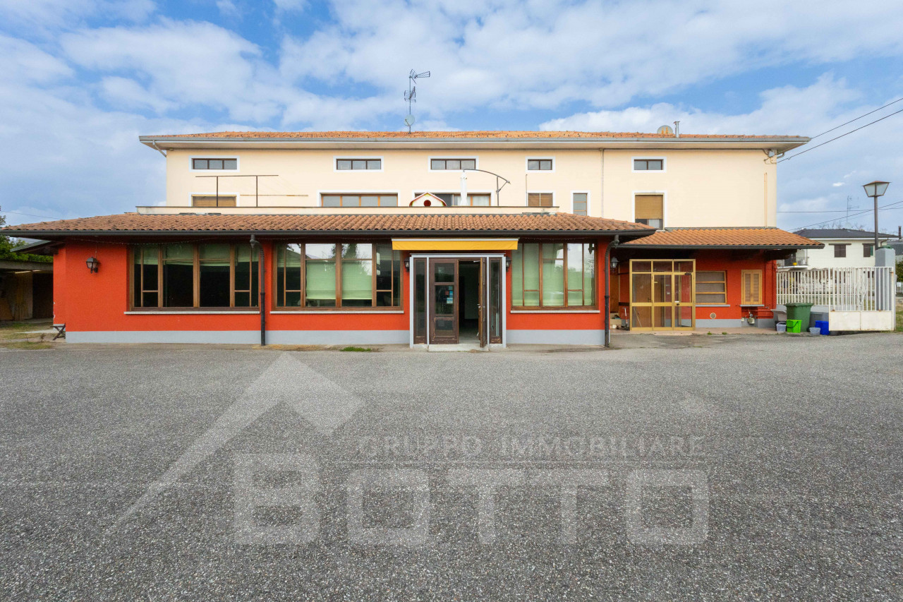 000__vendita-ristorante-ex-macina19_wmk_0