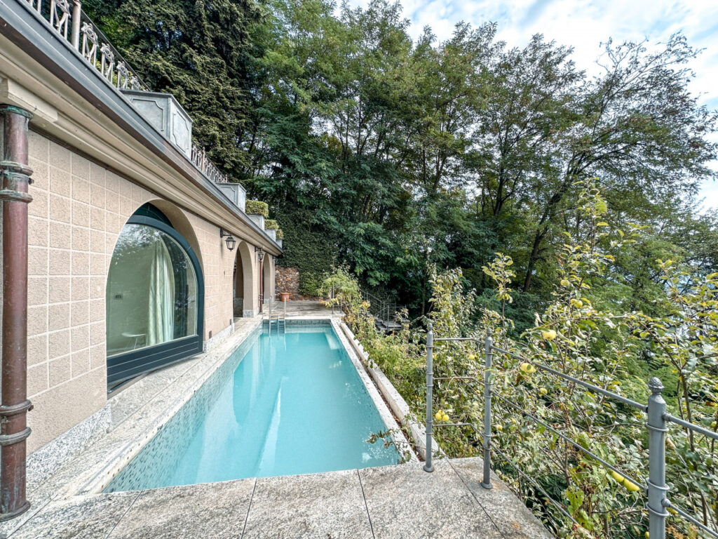 Villa in vendita a Meina, con vista lago Maggiore