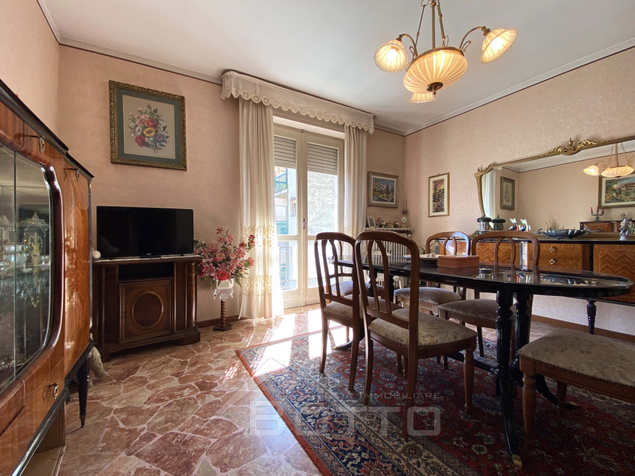 001__appartamento-vendita-borgosesia-salotto3
