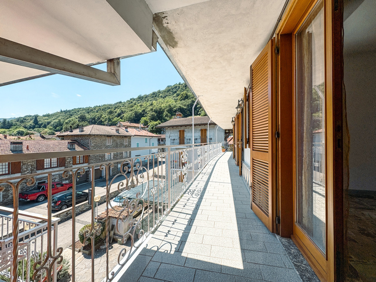 001__appartamento-vendita-brovello-balcone_wmk_0