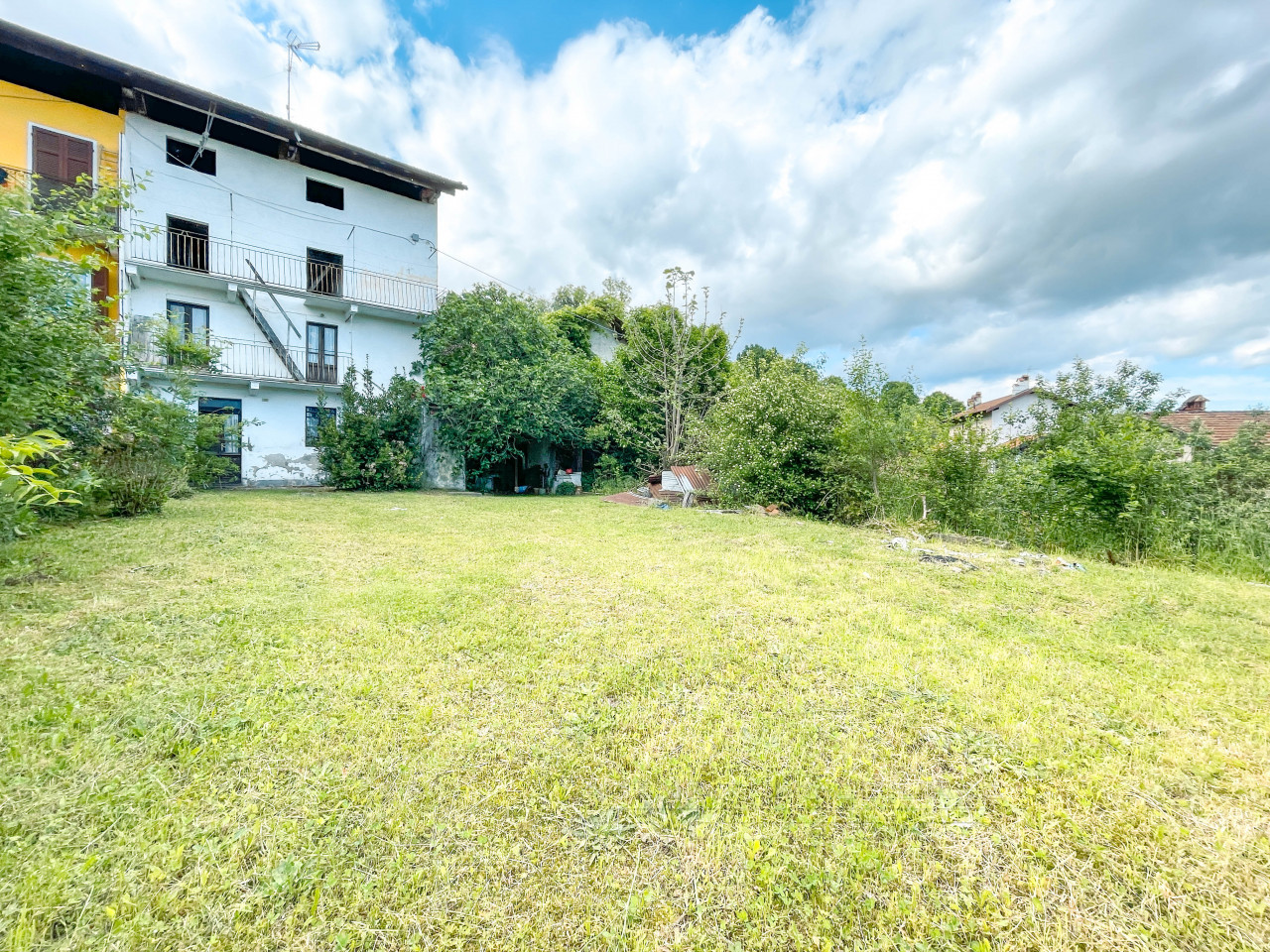 001__casa-vendita-borgomanero-esterno_wmk_0