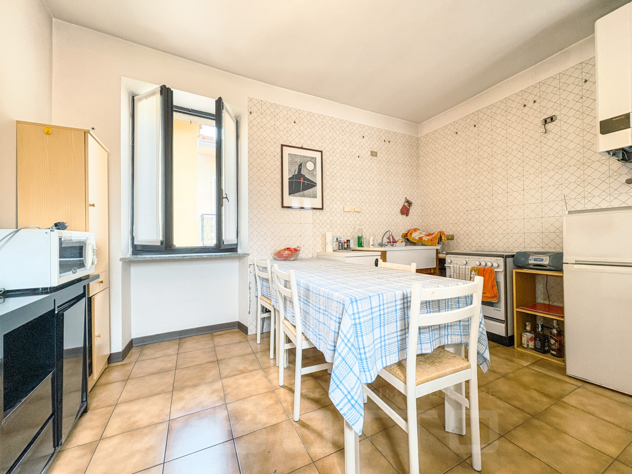 001__casa-vendita-borgomanero-window_wmk_0