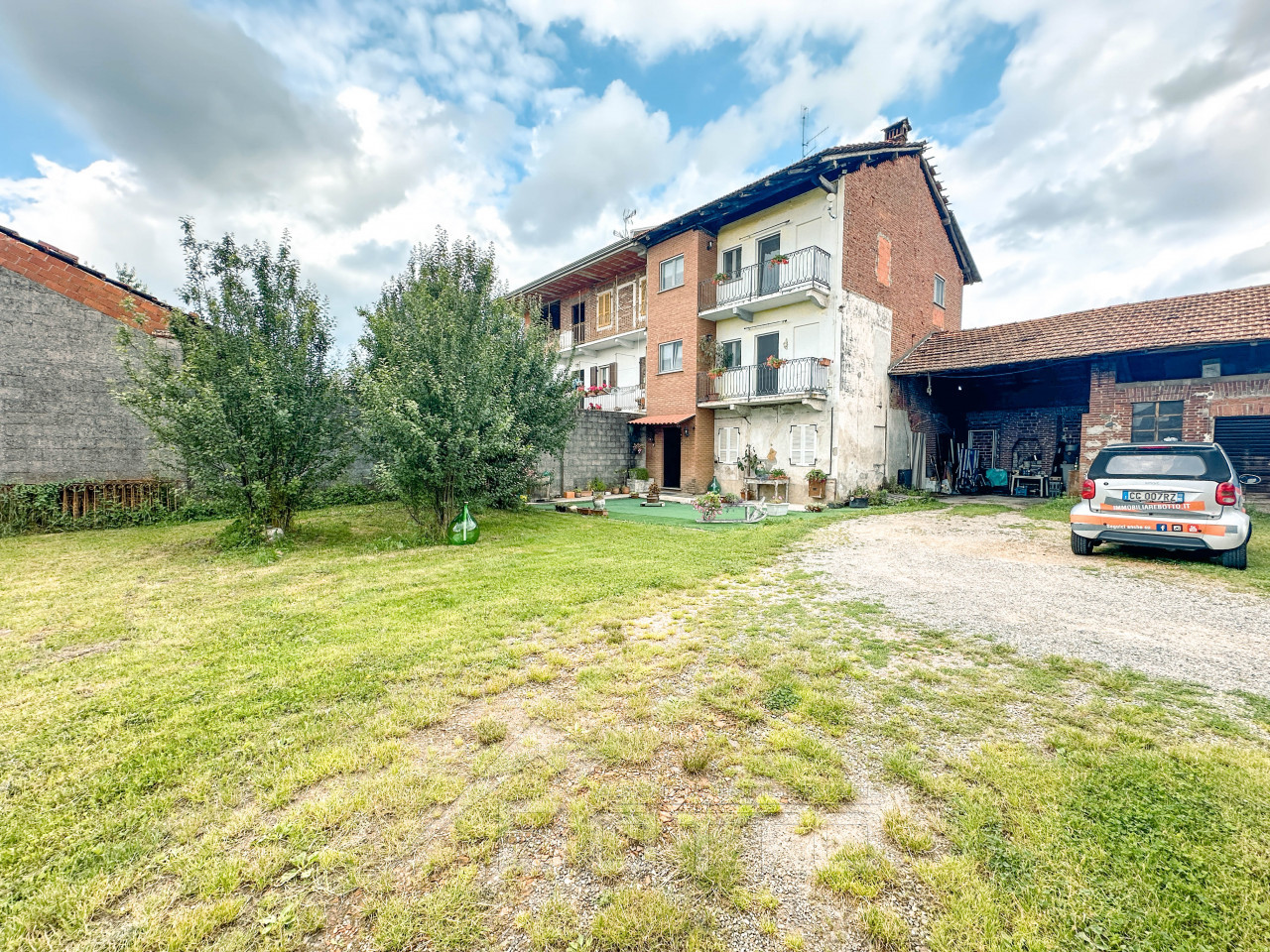 001__casa-vendita-cavallirio-esterno5_wmk_0