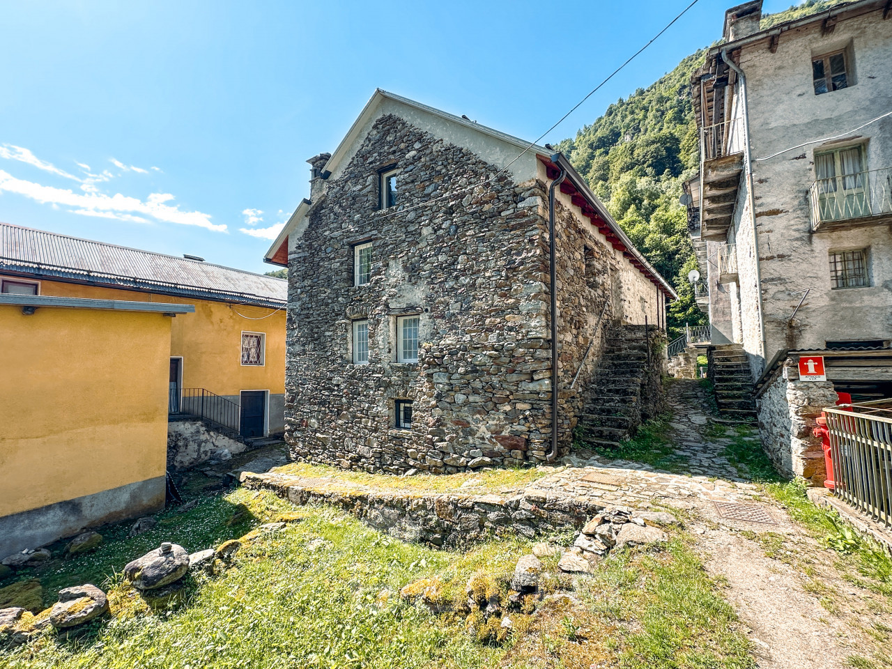 001__casa-vendita-fobello-esterno7_wmk_0