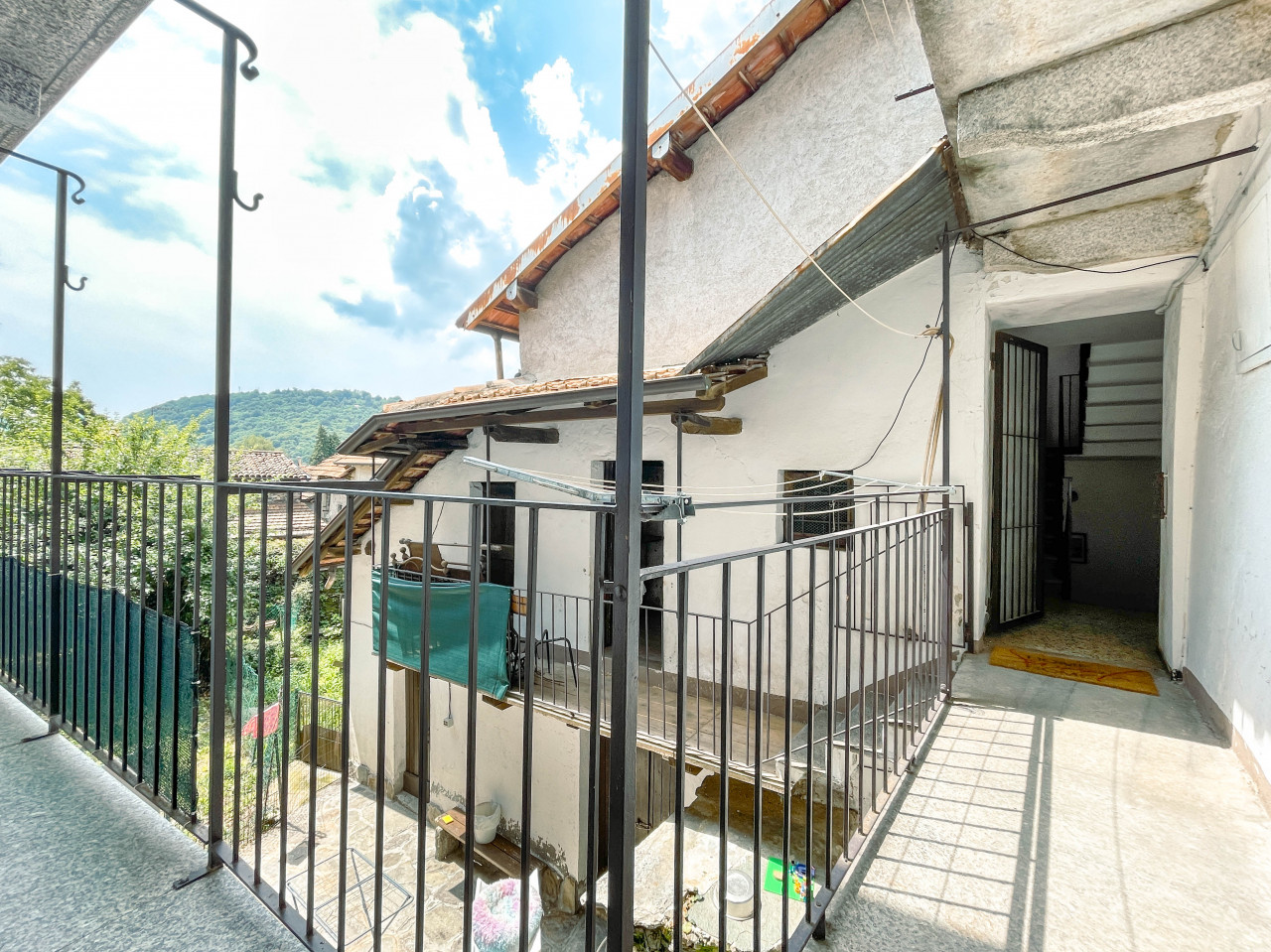 001__casa-vendita-gignese-vista2