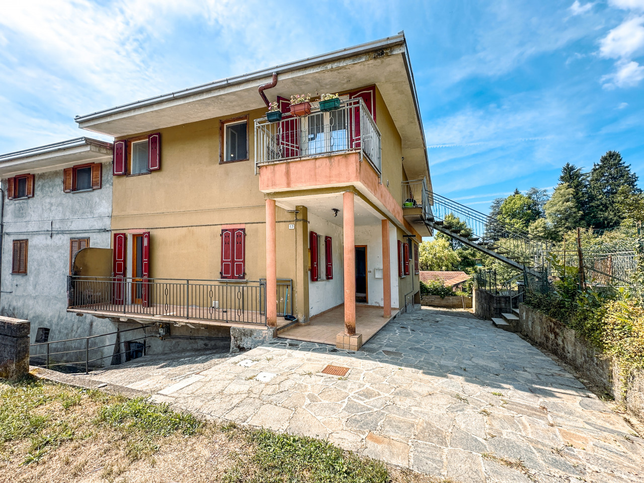 001__casa-vendita-grignasco-esterno4