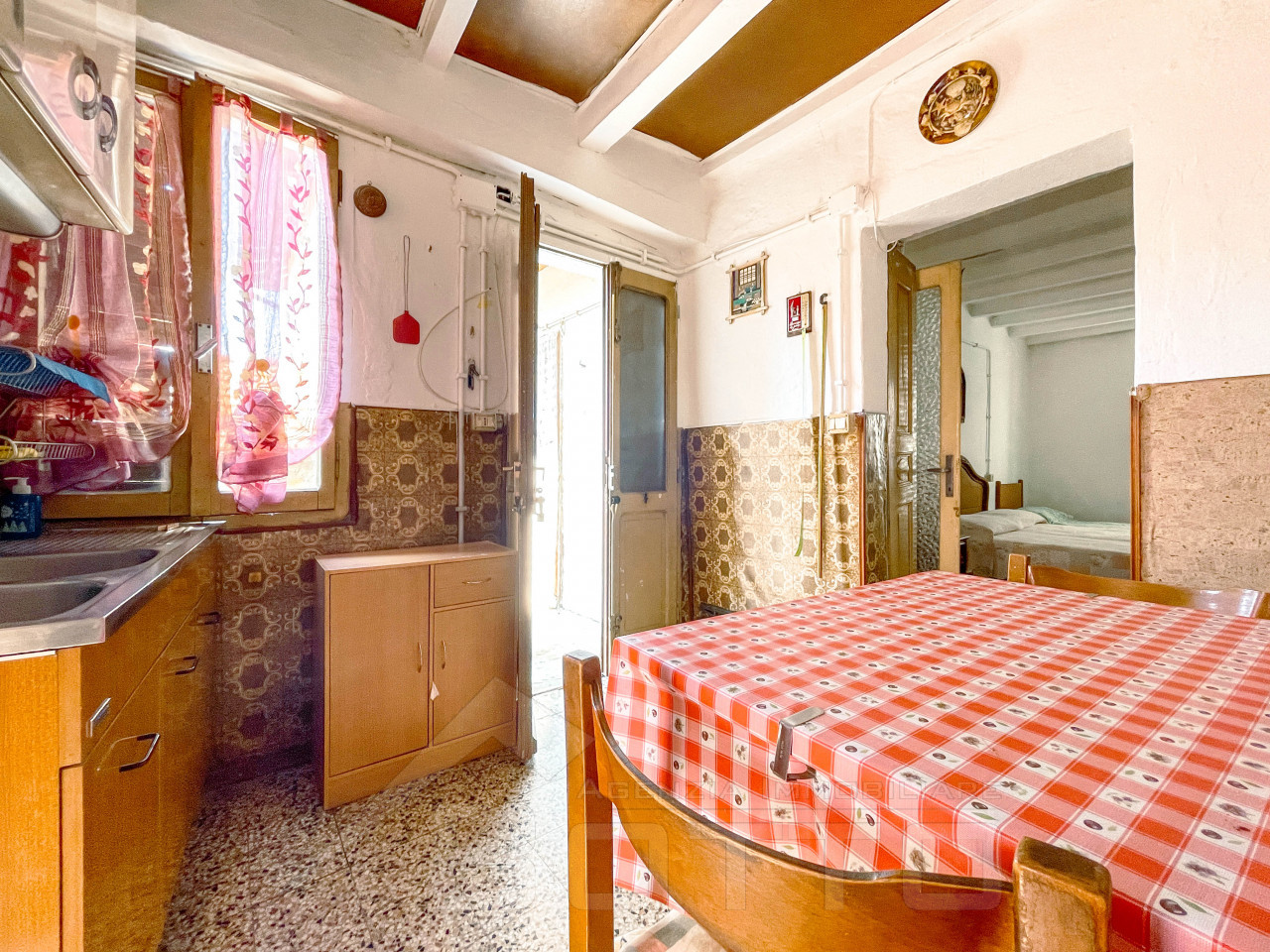 001__casa-vendita-soriso-cucina1_wmk_0