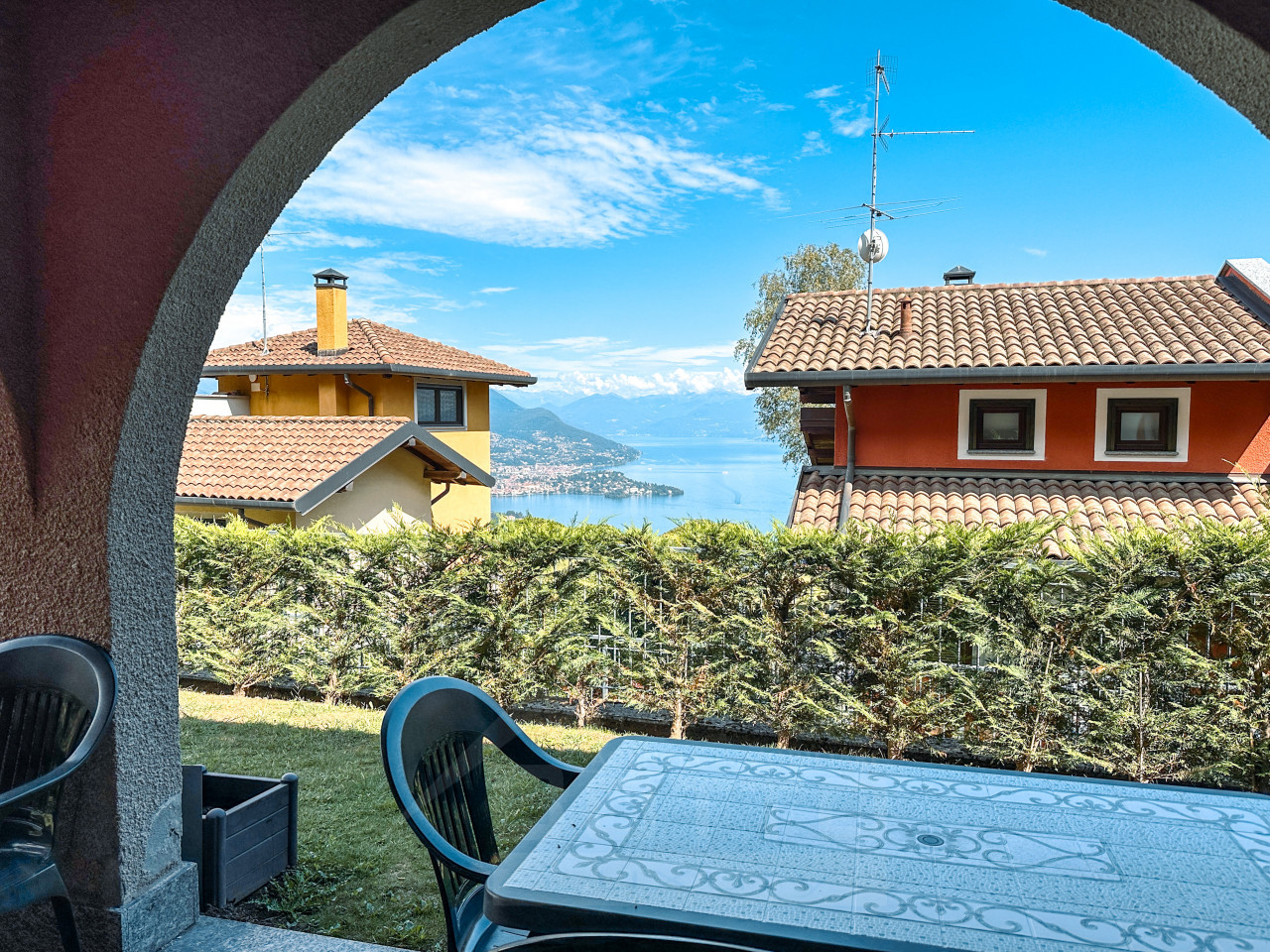 001__casa-vendita-stresa-table_wmk_0