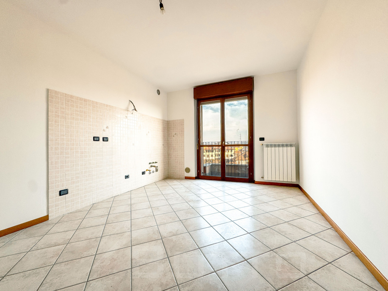 001__vendita-appartamento-borgomanero-cucina1_wmk_0