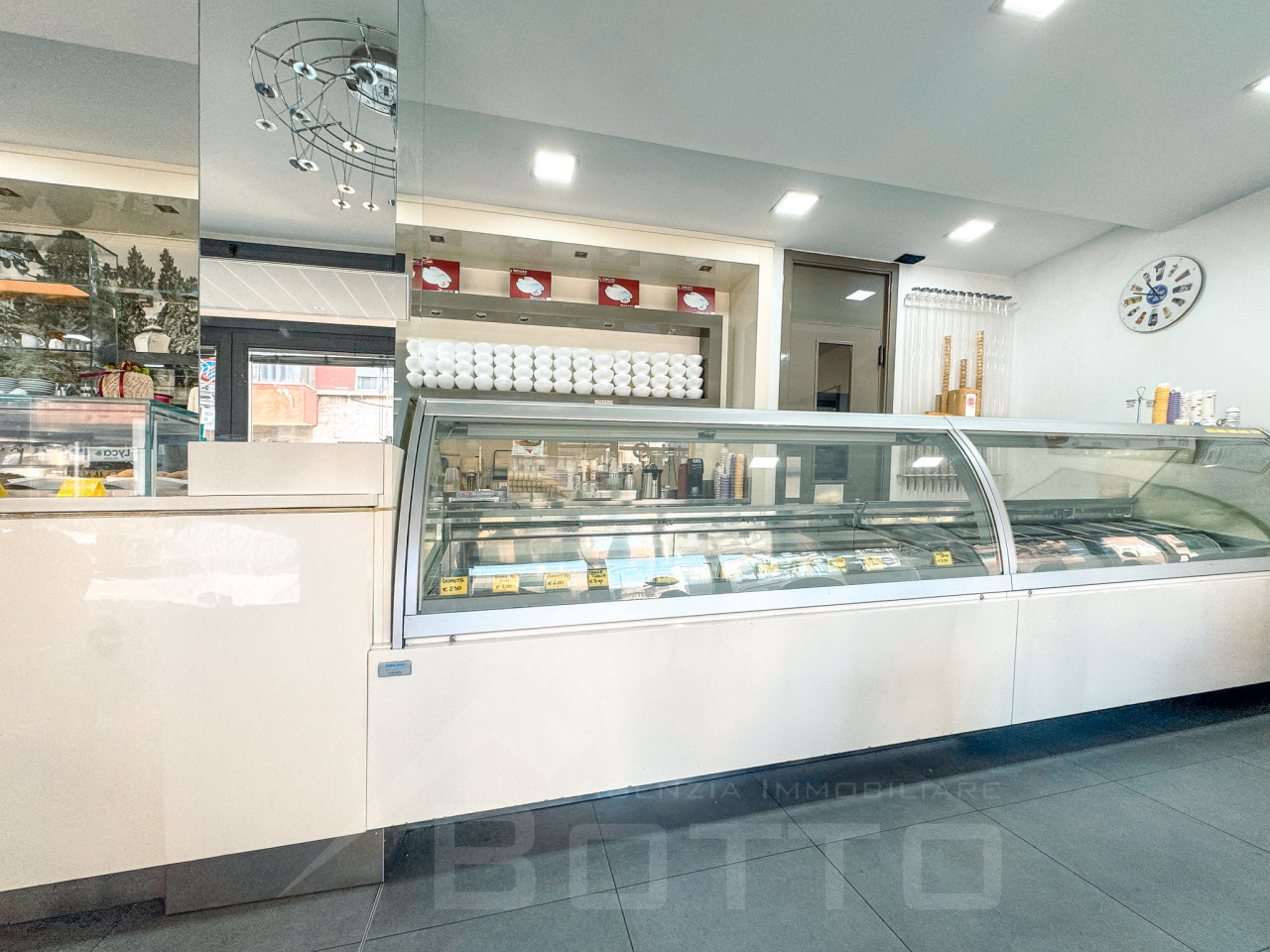 001__vendita-gelateria-borgomanero-interno_wmk_0