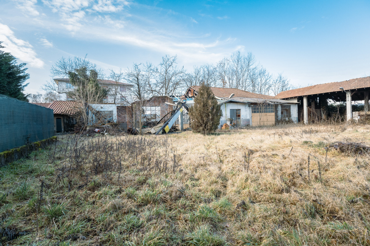 001__vendita-terreno-castelletto-sopra-ticino2_wmk_0