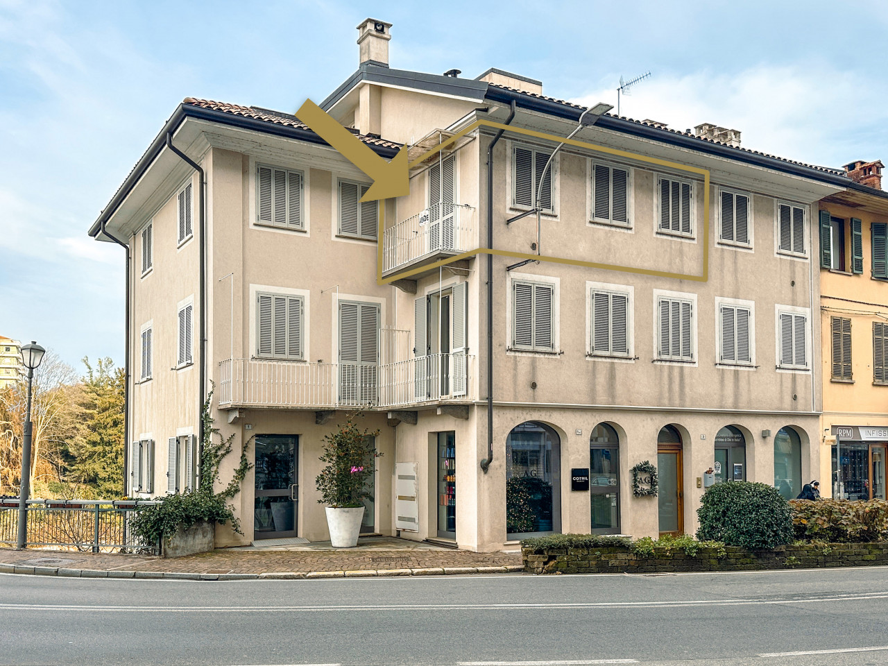002__appartamento-vendita-borgosesia-esterno1_copia