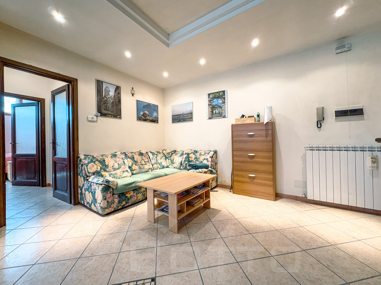 002__appartamento-vendita-craveggia-divano_wmk_0