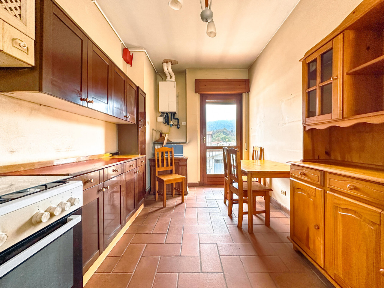 002__appartamento-vendita-crevacuore-cucina2