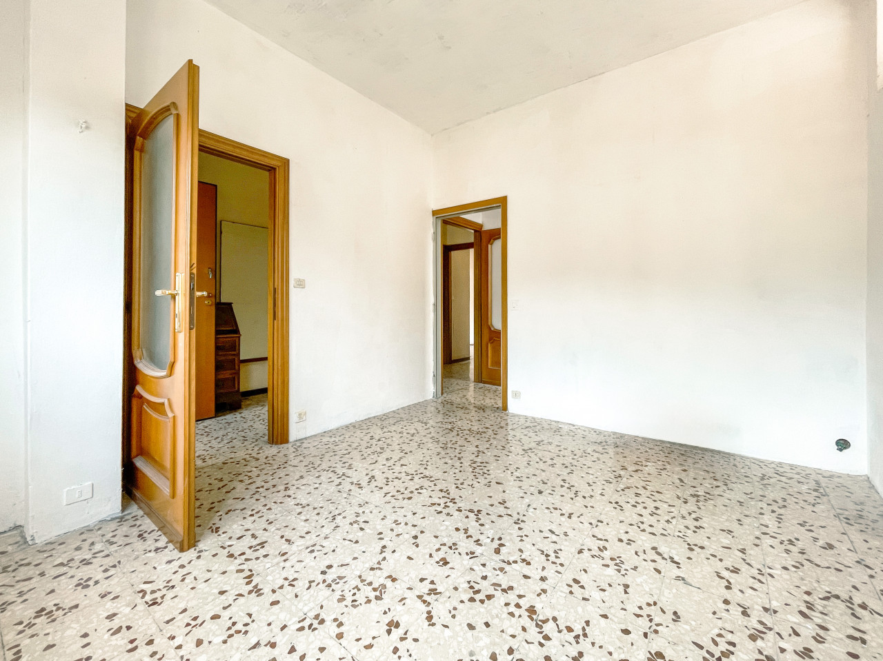 002__appartamento-vendita-omegna-stanza3_wmk_0