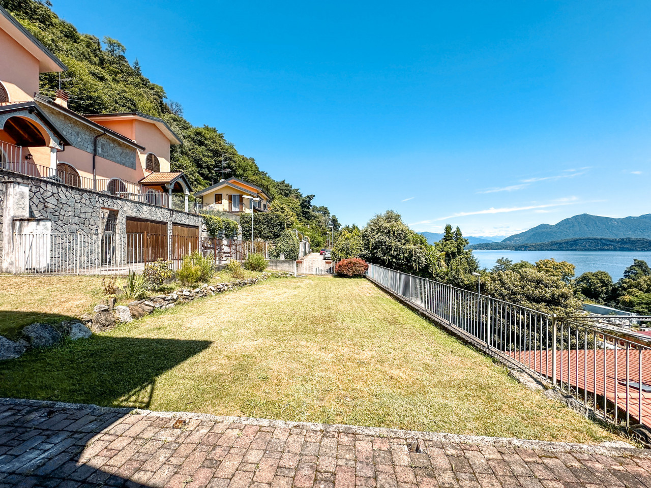 002__casa-vendita-baveno-giardine32_wmk_0