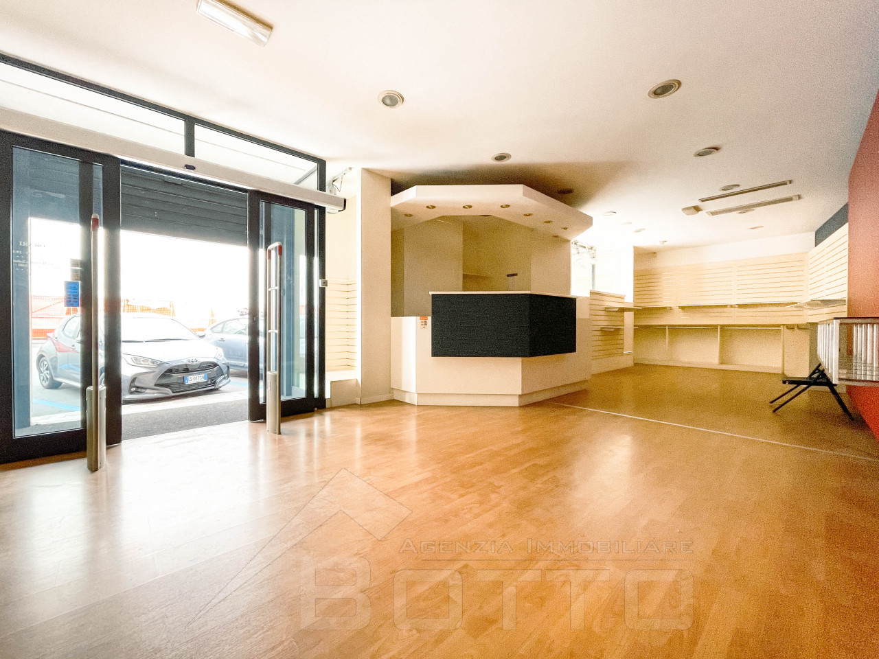 002__casa-vendita-borgomanero-sala3_wmk_0