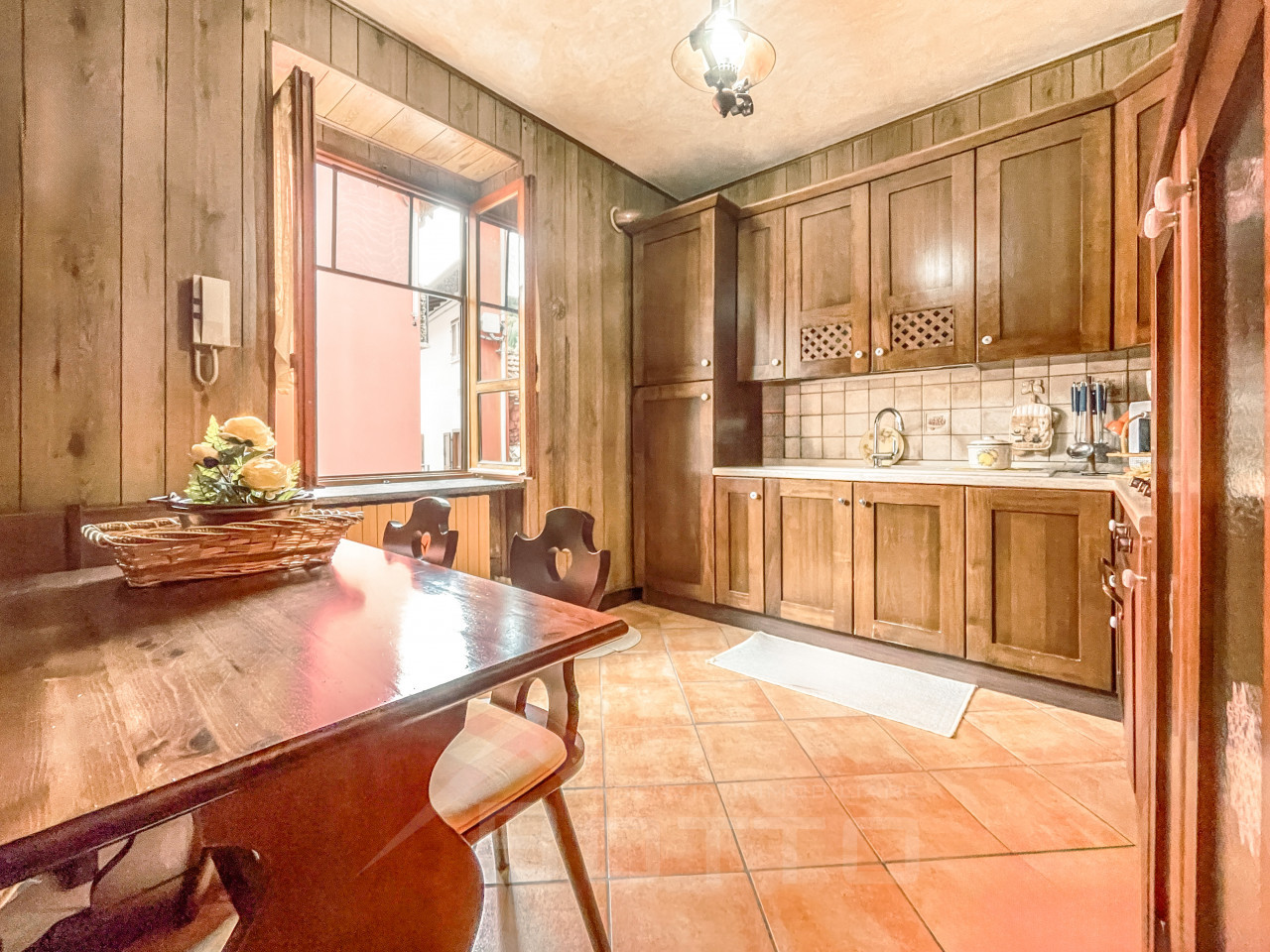 002__casa-vendita-cesara-cucina1_wmk_0