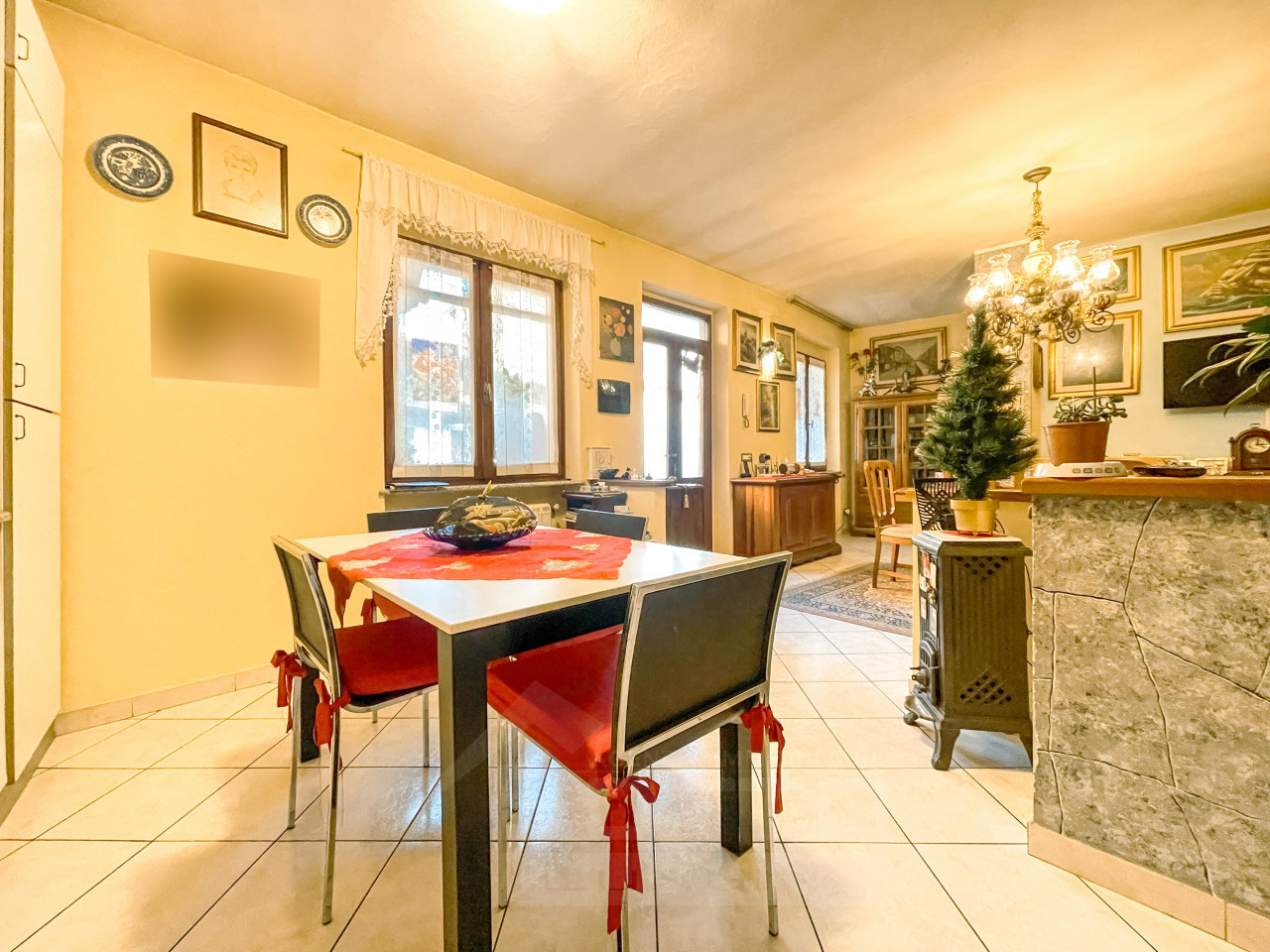 002__casa-vendita-frisone-tavolo33_wmk_0
