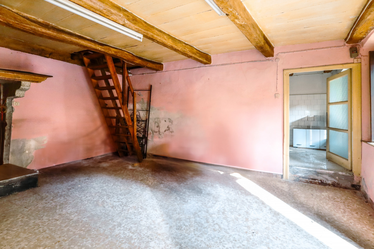 002__casa-vendita-mergozzo-soggiorno6_wmk_0