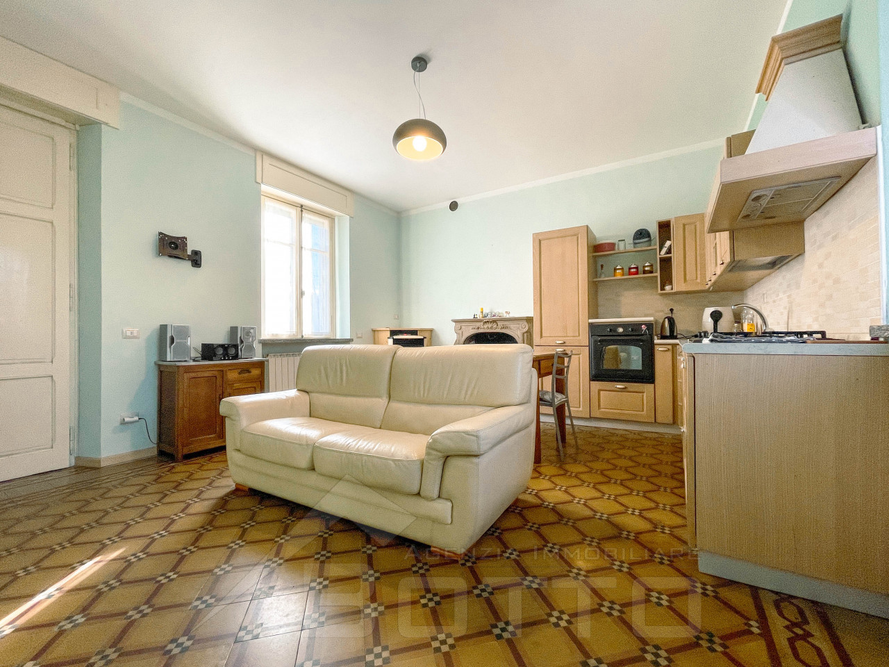 002__casa-vendita-sorisos-camera