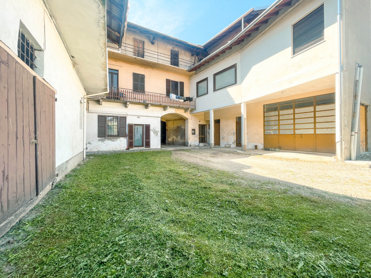 002__casa-vendita-suno-esterno31_wmk_0