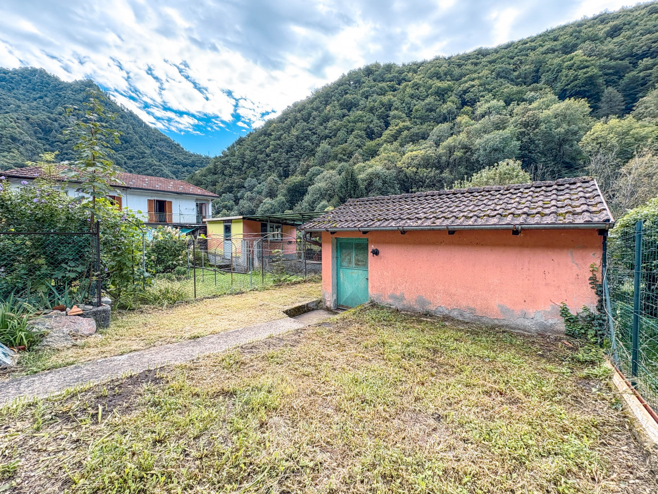 002__casa-vendita-vallestrona-deposito1_wmk_0
