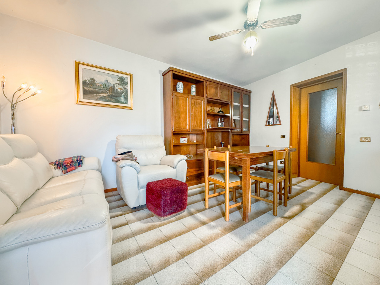 002__vendita-appartamento-gattico-salotto_wmk_0