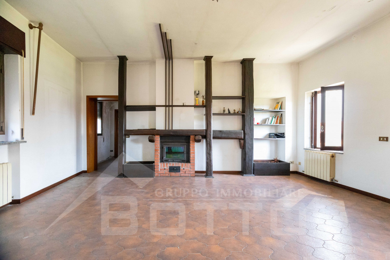 002__vendita-cascin-bellinzago-novarese27_wmk_0