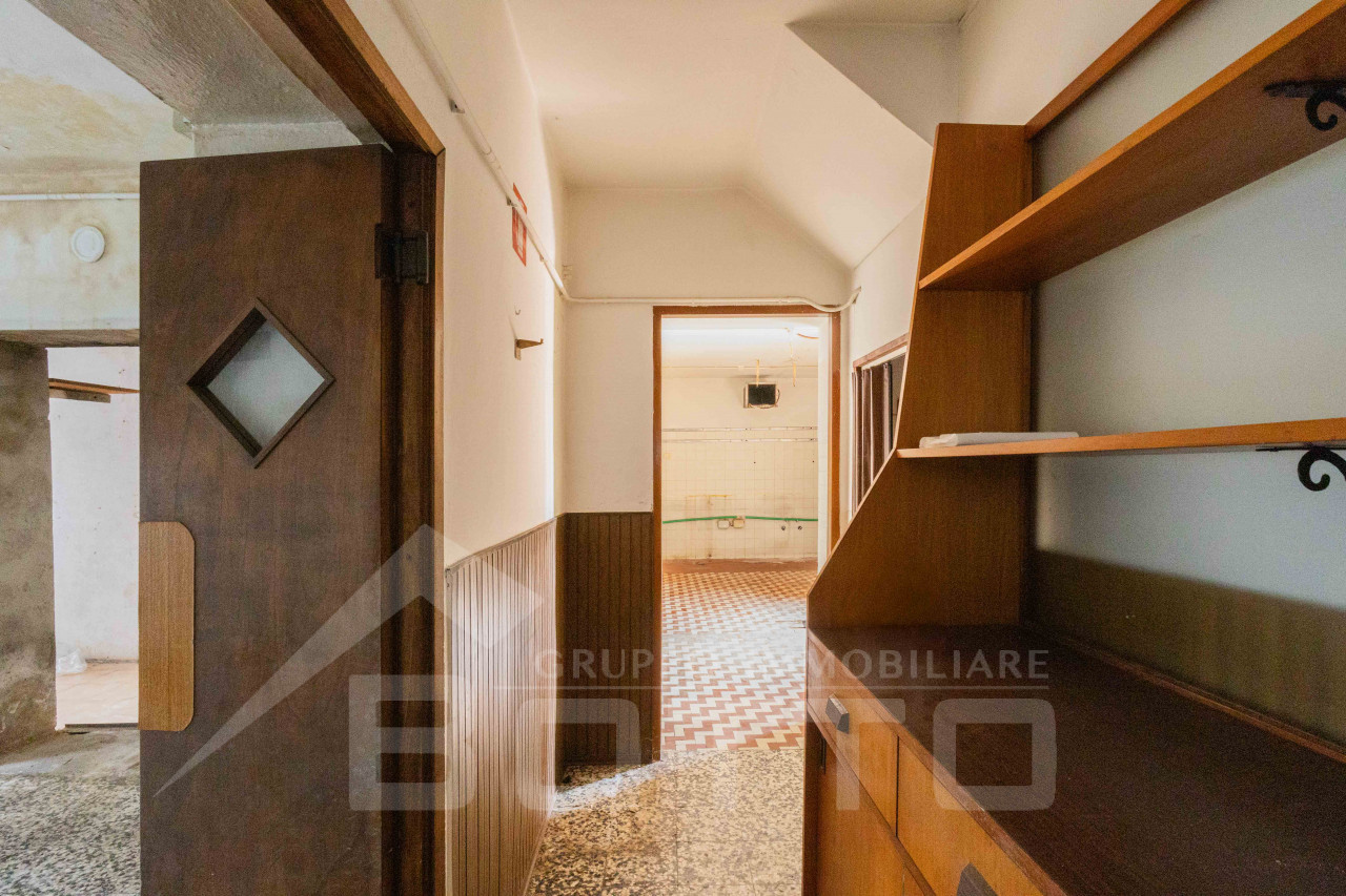 002__vendita-ristorante-ex-macina12_wmk_0