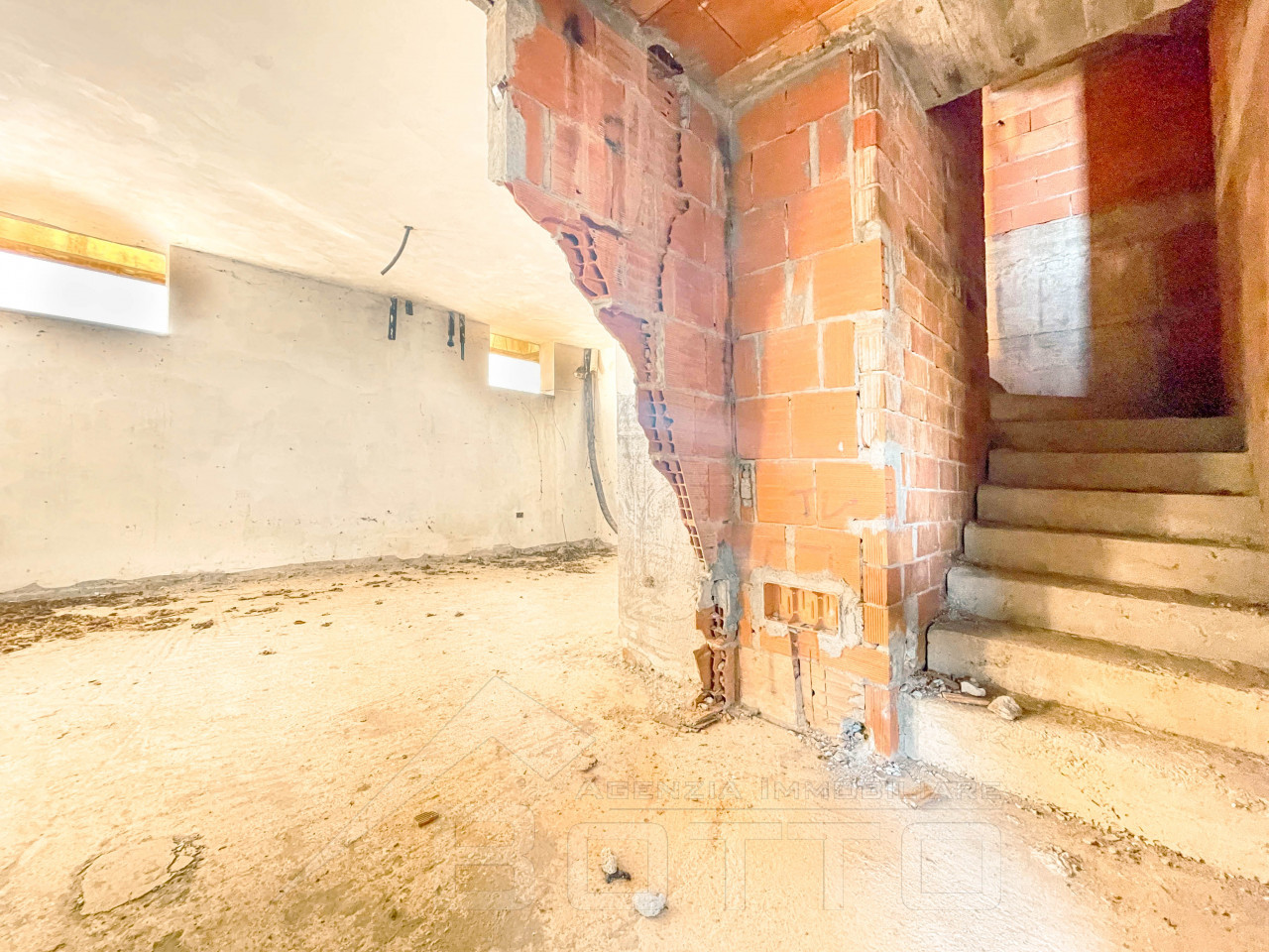 003__004__rustico-vendita-cavaglio-interno817