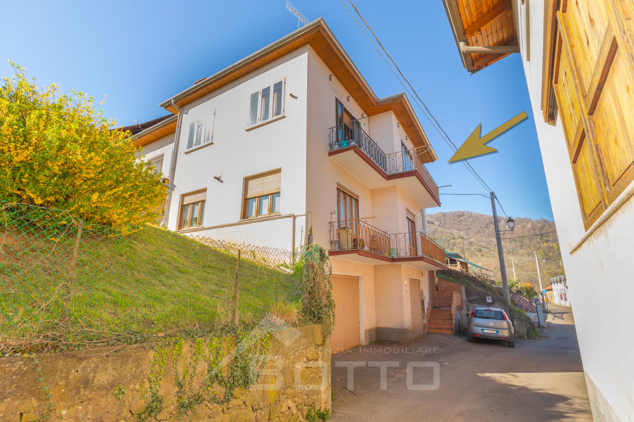 003__appartamento-vendita-grignasco-esterno3_wmk_0