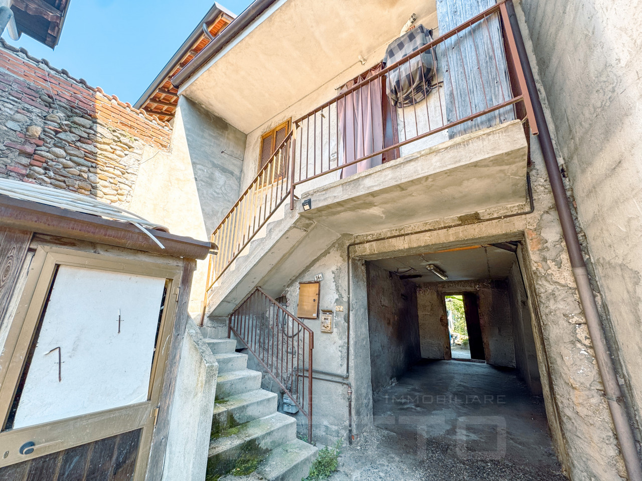 003__casa-borgoticino-vendita-esterno_wmk_0