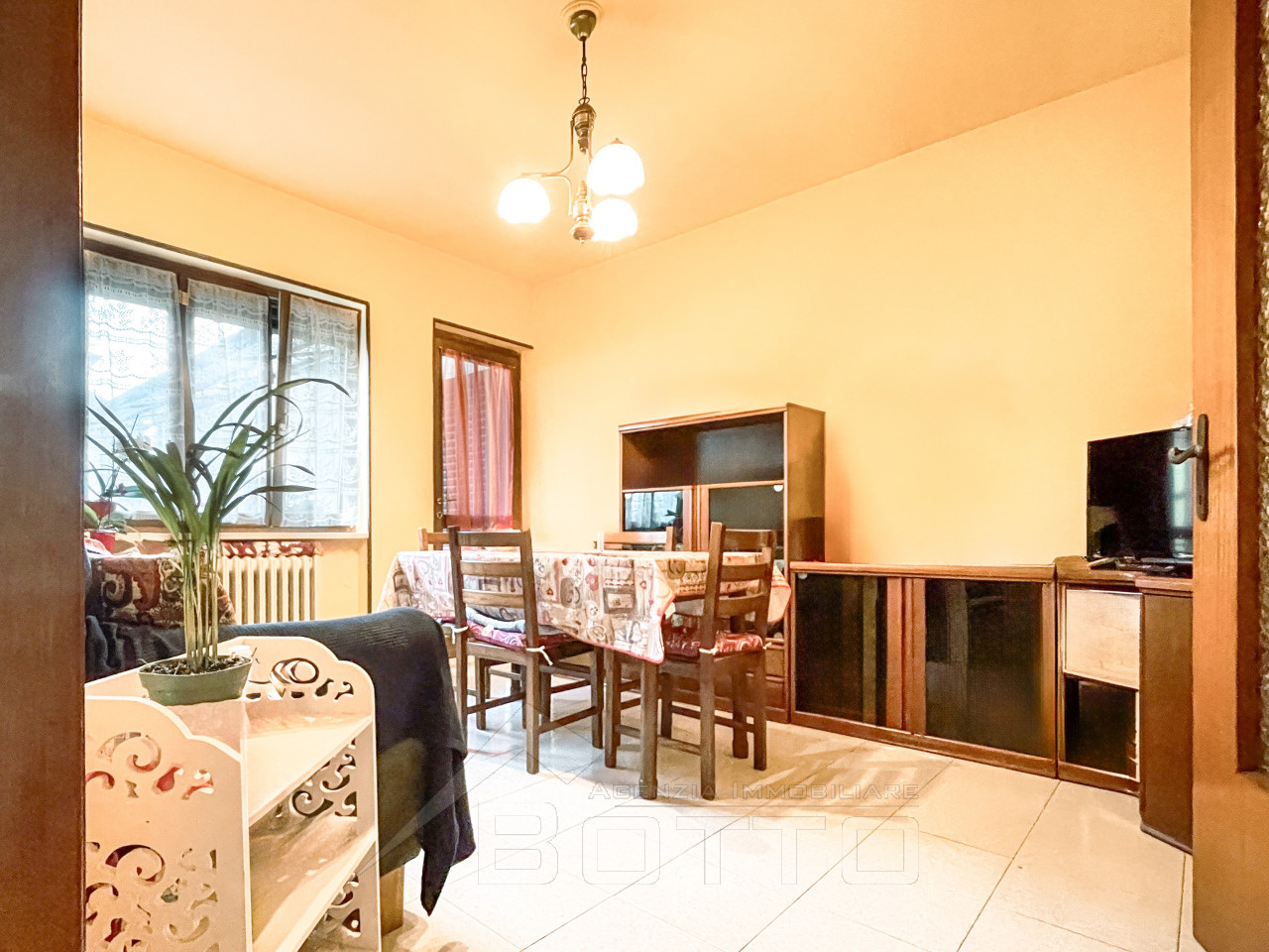 003__casa-vendita-armeno-soggiorno_wmk_0