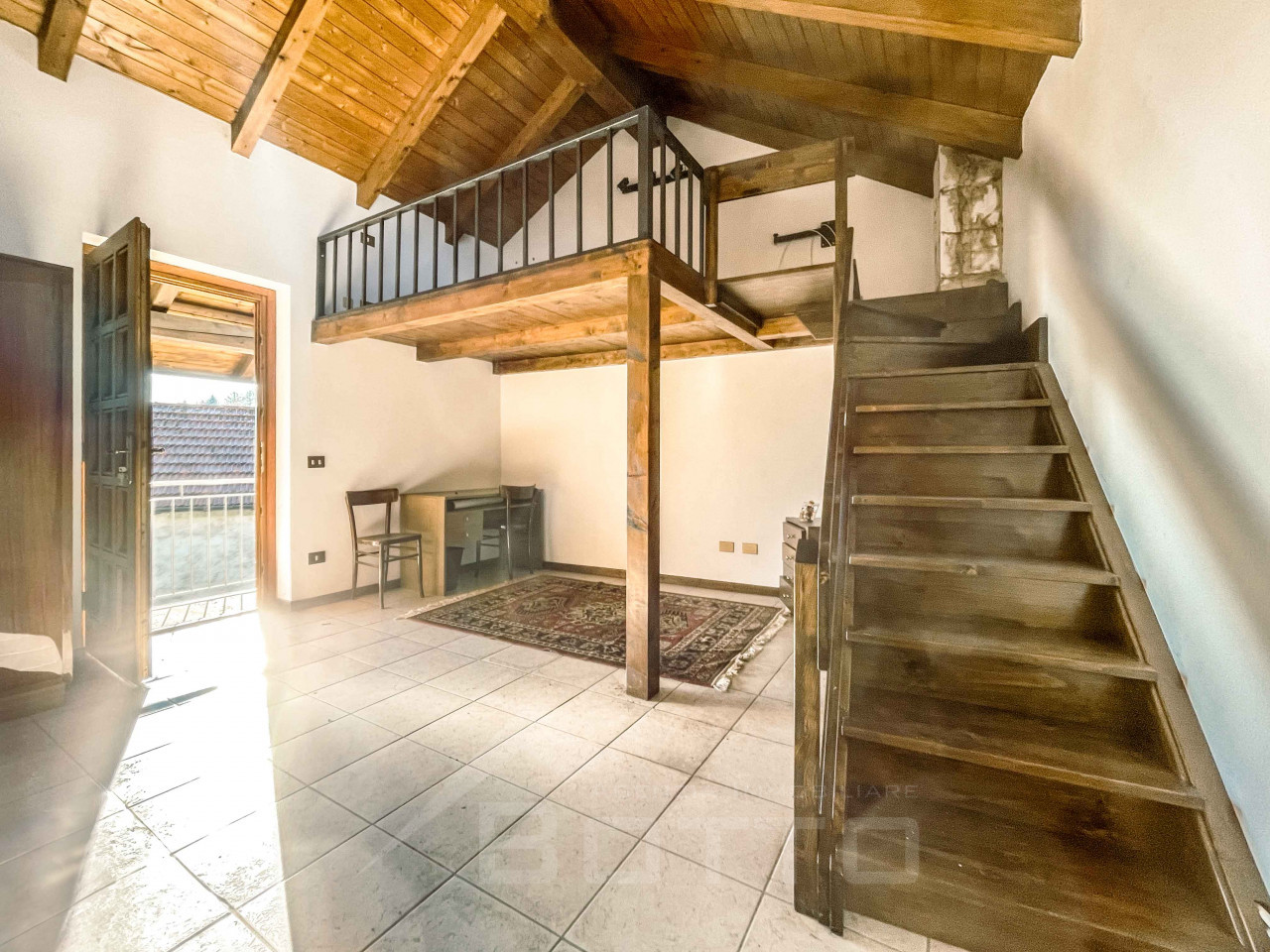 003__casa-vendita-madonna-del-sasso-camera7_wmk_0