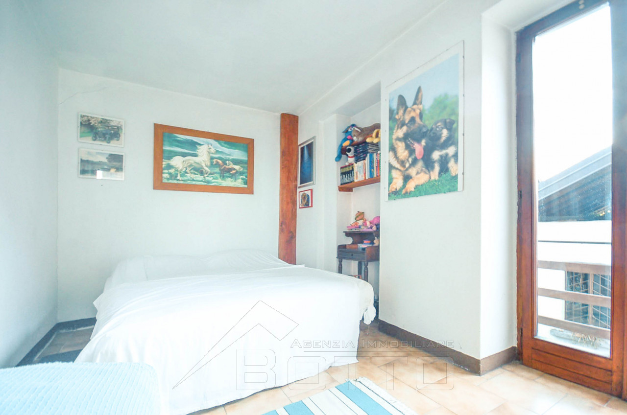 003__casa-vendita-madonna-sasso-camera