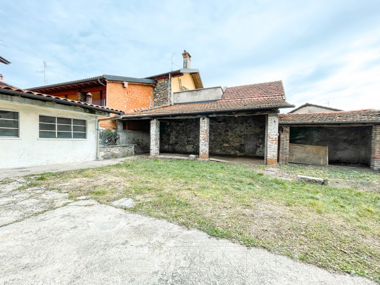003__rustico-vendita-pogno-esternoesterno3